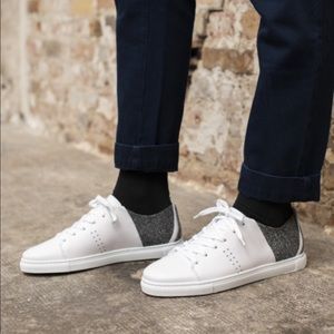 M. Moustache René 43